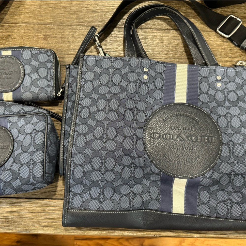 Coach Women’s Navy and Black Large Tote Bag Set